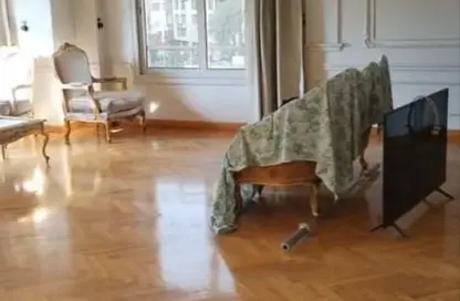 شقة - 4 غرف نوم - 3 حمامات للبيع في شارع الاعناب - المهندسين - الجيزة