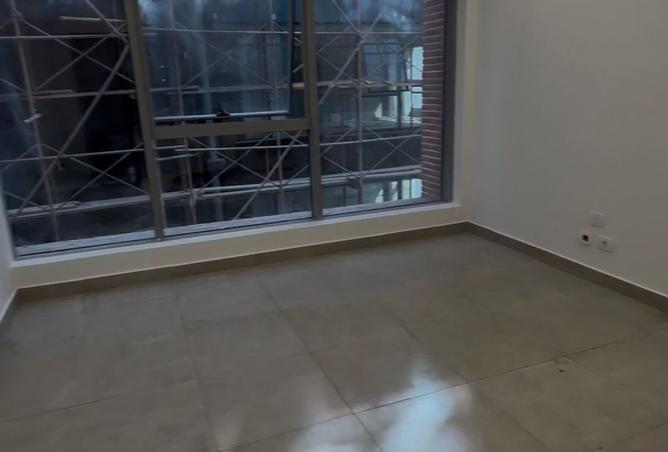 106027189 - Property Image 2