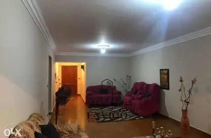 شقة - 3 غرف نوم - 2 حمامات للبيع في طريق النصر - منطقة السينما - مدينة نصر - القاهرة