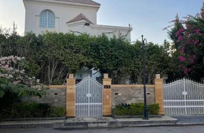 Villa - 5 - 5 for sale in Rawda - Al Wahat Road - 6 October City - Giza
