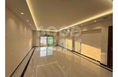 Apartment - 3 Bedrooms - 3 Bathrooms for rent in Sakan - Ext North Inves Area - New Cairo City - Cairo