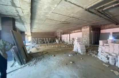 Retail - Studio - 2 Bathrooms for sale in One Ninety Mall - South Teseen St. - The 5th Settlement - New Cairo City - Cairo