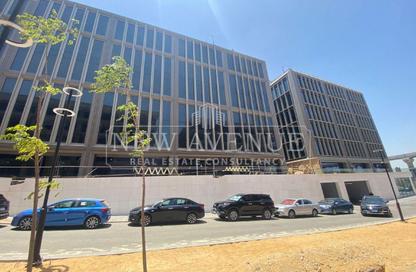 Retail - Studio - 2 Bathrooms for sale in One Ninety Mall - South Teseen St. - The 5th Settlement - New Cairo City - Cairo
