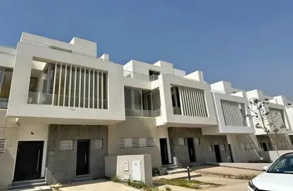 Villa - 4 Bedrooms - 5 Bathrooms for sale in Joulz - Cairo Alexandria Desert Road - 6 October City - Giza