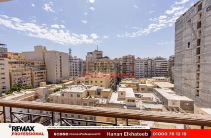 شقة - 3 غرف نوم - 2 حمامات للبيع في شارع ابو قير - جليم - حي شرق - الاسكندرية