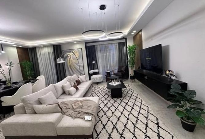 106012373 - Property Image 2