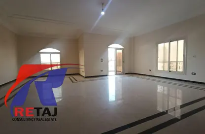 شقة - 3 غرف نوم - 3 حمامات للايجار في البنفسج 10 - البنفسج - مدينة القاهرة الجديدة - القاهرة