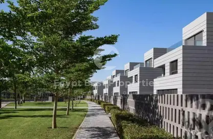 شقة - 3 غرف نوم - 3 حمامات للبيع في كمبوند البروج - كمبوندات الشروق - مدينة الشروق - القاهرة