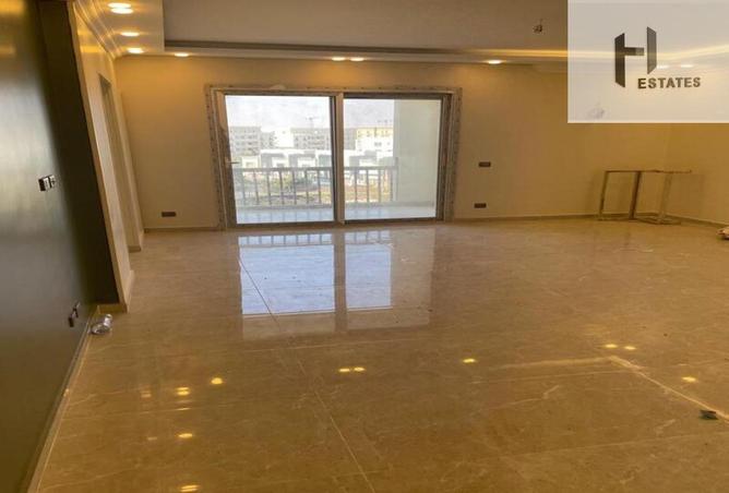 70093823 - صورة العقار 2