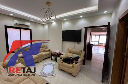 شقة - 3 غرف نوم - 2 حمامات للبيع في شارع عباس العقاد - المنطقة الأولى - مدينة نصر - القاهرة شقة - 3 غرف نوم - 2 حمامات للبيع في شارع عباس العقاد - المنطقة الأولى - مدينة نصر - القاهرة