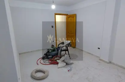 شقة - 2 غرف نوم - 1 حمام للبيع في شارع إسكندر إبراهيم - ميامي - حي اول المنتزة - الاسكندرية