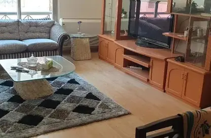 شقة - 2 غرف نوم - 1 حمام للايجار في شارع احمد بن حنبل - الرحاب المرحلة الأولى - الرحاب - مدينة القاهرة الجديدة - القاهرة