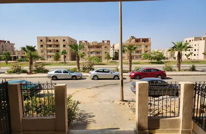 شقة - 3 غرف نوم - 2 حمامات للبيع في المجاورة الاولي - المنطقة الثالثة - مدينة الشروق - القاهرة