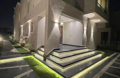 Villa - 6 Bedrooms - 6 Bathrooms for sale in The Crown - Cairo Alexandria Desert Road - 6 October City - Giza