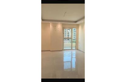 Apartment - 2 Bedrooms - 2 Bathrooms for rent in South Lotus - El Lotus - New Cairo City - Cairo