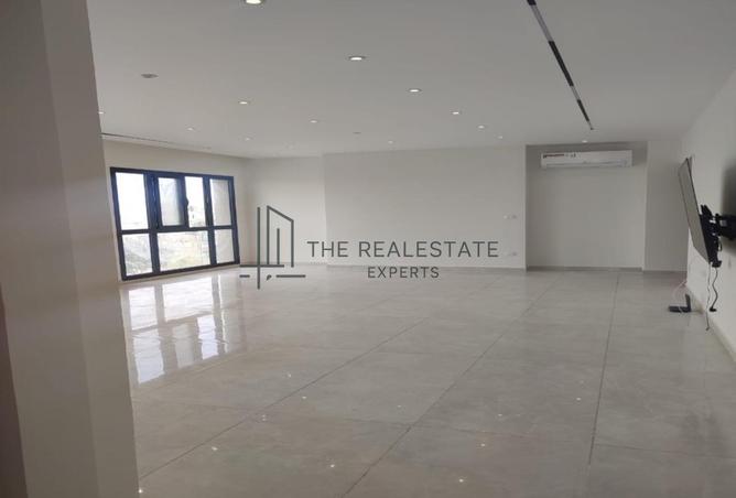 98551304 - Property Main Image