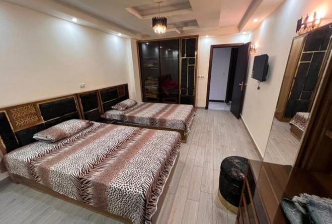 8300988 - Property Image 2