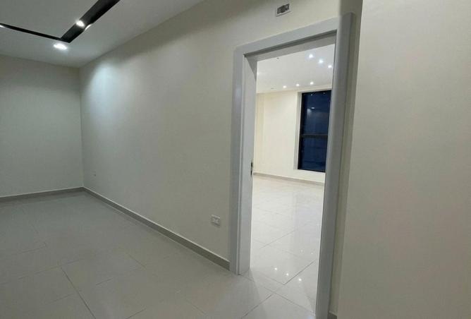 90730479 - Property Image 3