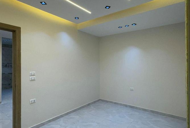 102897926 - Property Image 2