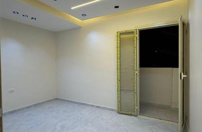 Apartment - 1 Bedroom - 1 Bathroom for sale in Gate 3 old - Khafre - Hadayek El Ahram - Giza