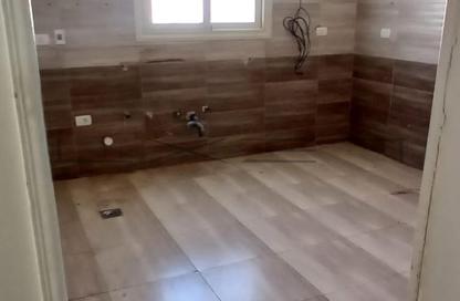 Apartment - 3 Bedrooms - 2 Bathrooms for rent in Al Sadat Axis - The 1st Settlement - New Cairo City - Cairo