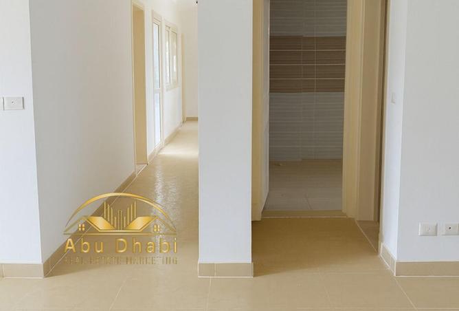 73489917 - Property Image 3