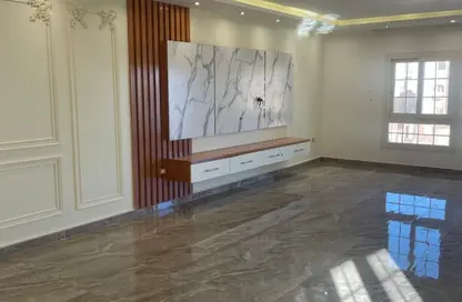 شقة - 4 غرف نوم - 2 حمامات للبيع في الشيخ زايد - الجيزة