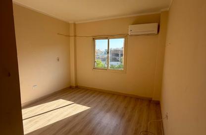 Apartment - 2 Bedrooms - 1 Bathroom for rent in Al Mostakbal - 12th District - Sheikh Zayed City - Giza