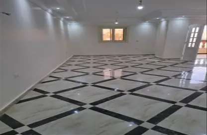 شقة - 4 غرف نوم - 2 حمامات للايجار في عمارات البنفسج - البنفسج - مدينة القاهرة الجديدة - القاهرة