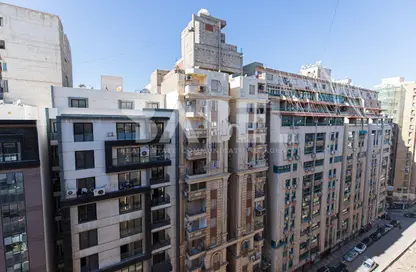 شقة - 5 غرف نوم - 3 حمامات للبيع في لوران - حي شرق - الاسكندرية