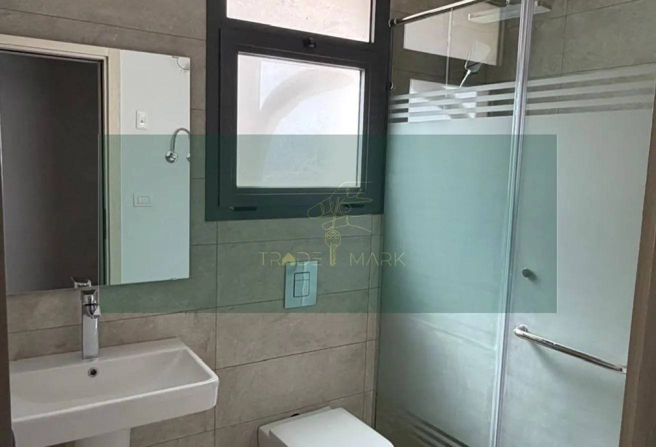 121656586 - Property Main Image