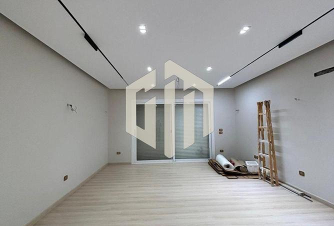 102630469 - Property Image 3