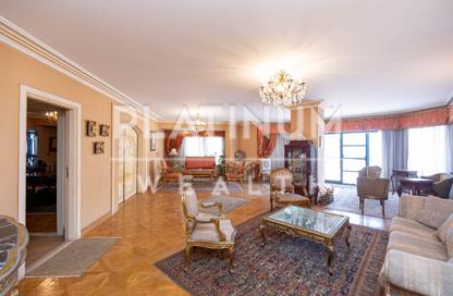 Apartment - 6 Bedrooms - 4 Bathrooms for sale in Al Geish Road - Laurent - Hay Sharq - Alexandria Apartment - 6 Bedrooms - 4 Bathrooms for sale in Al Geish Road - Laurent - Hay Sharq - Alexandria