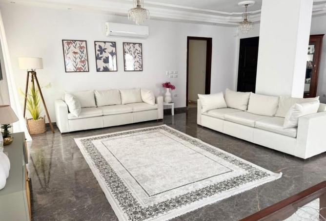 8701200 - Property Image 2