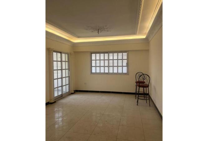 81827678 - Property Image 3