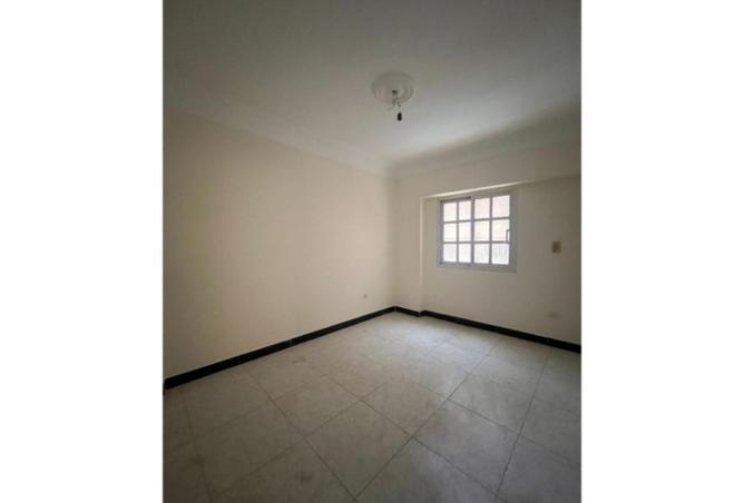 81827678 - Property Image 2