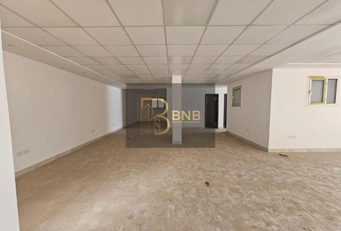 93810713 - صورة العقار 3