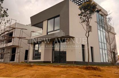 Townhouse - 3 Bedrooms - 4 Bathrooms for sale in Eastshire compound - 5th Settlement Compounds - The 5th Settlement - New Cairo City - Cairo