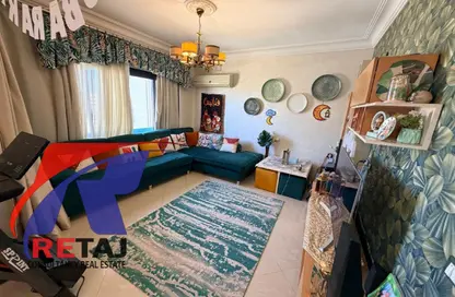 شقة - 2 غرف نوم - 2 حمامات للبيع في ممر داخل الحرس الجمهوري - روكسي - مصر الجديدة - القاهرة