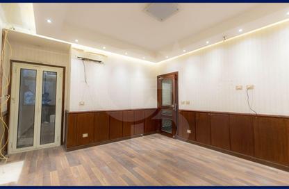 Apartment - 3 Bedrooms - 2 Bathrooms for sale in Zefer St. - Moharam Bek - Hay Wasat - Alexandria