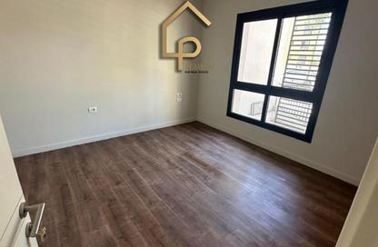 Apartment - 3 Bedrooms - 4 Bathrooms for sale in O West - 6 October Compounds - 6 October City - Giza
