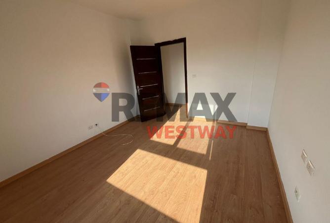 66438601 - Property Image 3