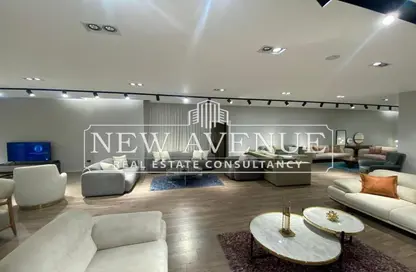 Retail - Studio - 2 Bathrooms for rent in Al Laselky St. - El Laselky - New Maadi - Hay El Maadi - Cairo