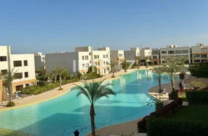 Chalet - 2 Bedrooms - 2 Bathrooms for sale in Azha - Al Ain Al Sokhna - Suez