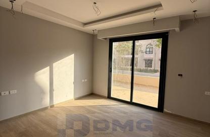 Apartment - 3 - 2 for sale in Village West - Sheikh Zayed Compounds - Sheikh Zayed City - Giza