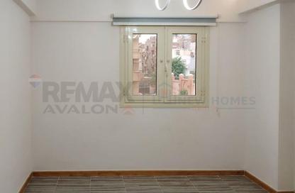 Apartment - 3 Bedrooms - 1 Bathroom for sale in Moharam Bek - Hay Wasat - Alexandria
