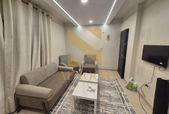 8561933 - Property Image 2