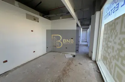 Office Space - Studio - 4 Bathrooms for rent in Gamal Abdel Nasser Axis - The 3rd Settlement - New Cairo City - Cairo