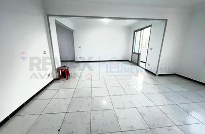 Apartment - 3 Bedrooms - 2 Bathrooms for sale in Bolkly - Hay Sharq - Alexandria
