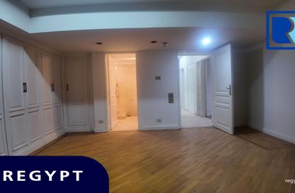 Office Space - Studio - 3 Bathrooms for rent in Al Mansour Mohamed St. - Zamalek - Cairo